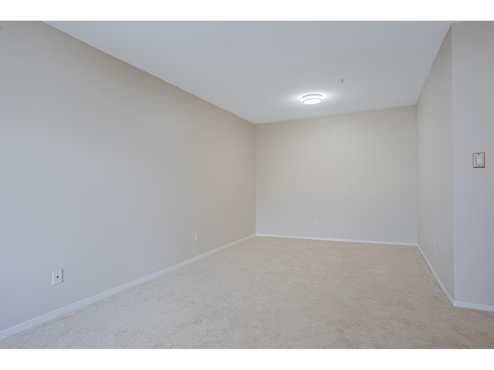 413 8142 120a Street, Surrey, British Columbia  V3W 0N1 - Photo 9 - R2997649