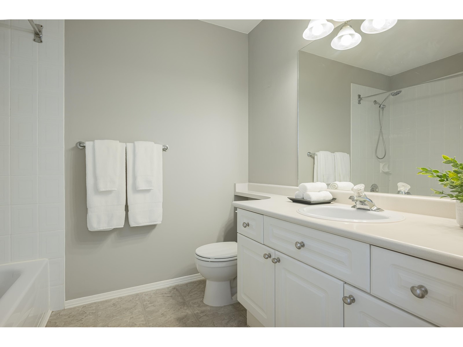 413 8142 120a Street, Surrey, British Columbia  V3W 0N1 - Photo 17 - R2997649