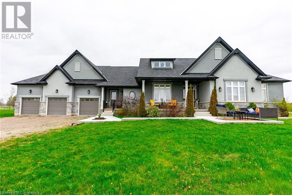 20 CHESSWOOD Trail, Hamilton, Ontario