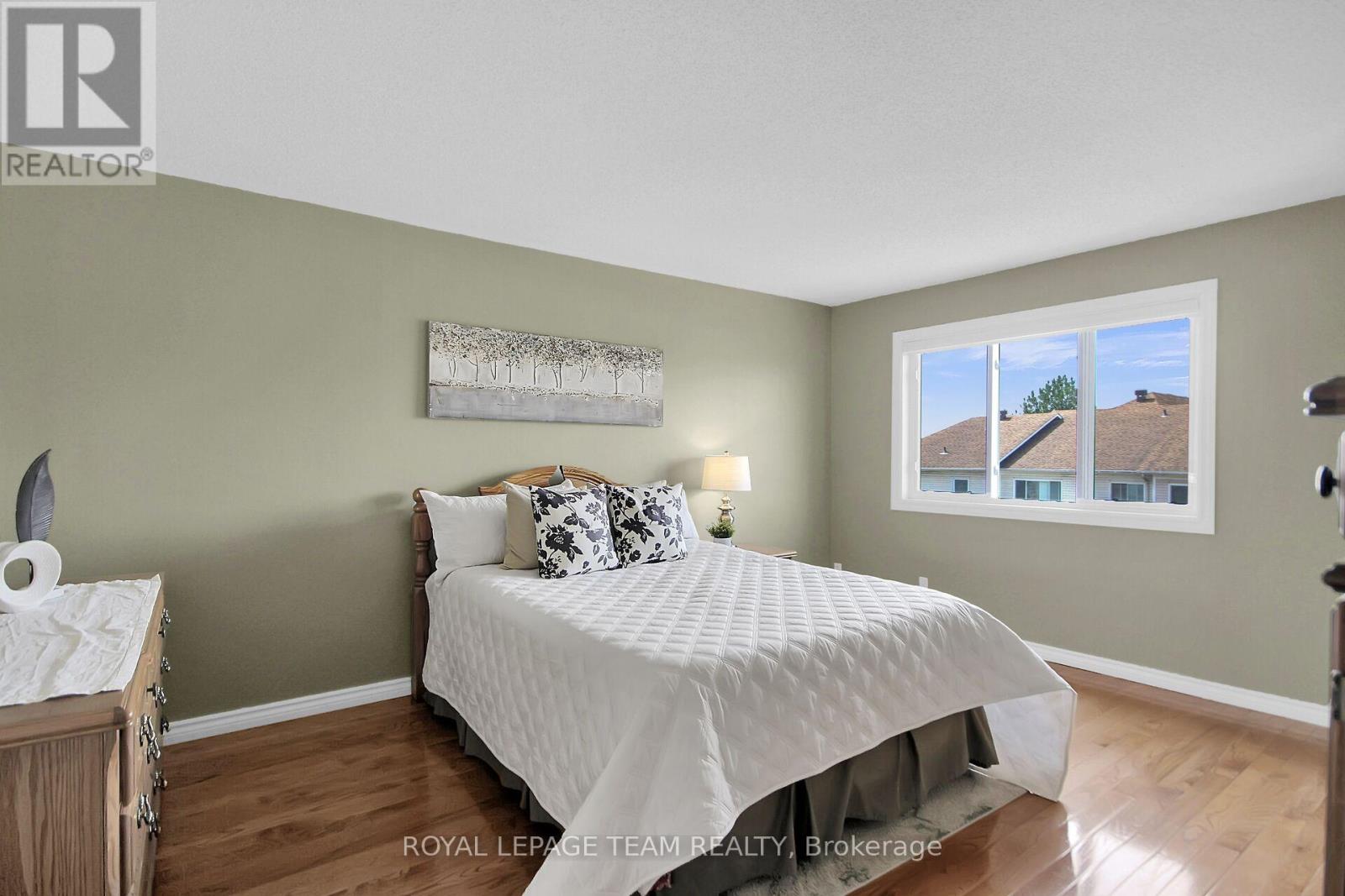 484 Meadowbreeze Drive, Ottawa, Ontario  K2M 2T6 - Photo 16 - X12132157