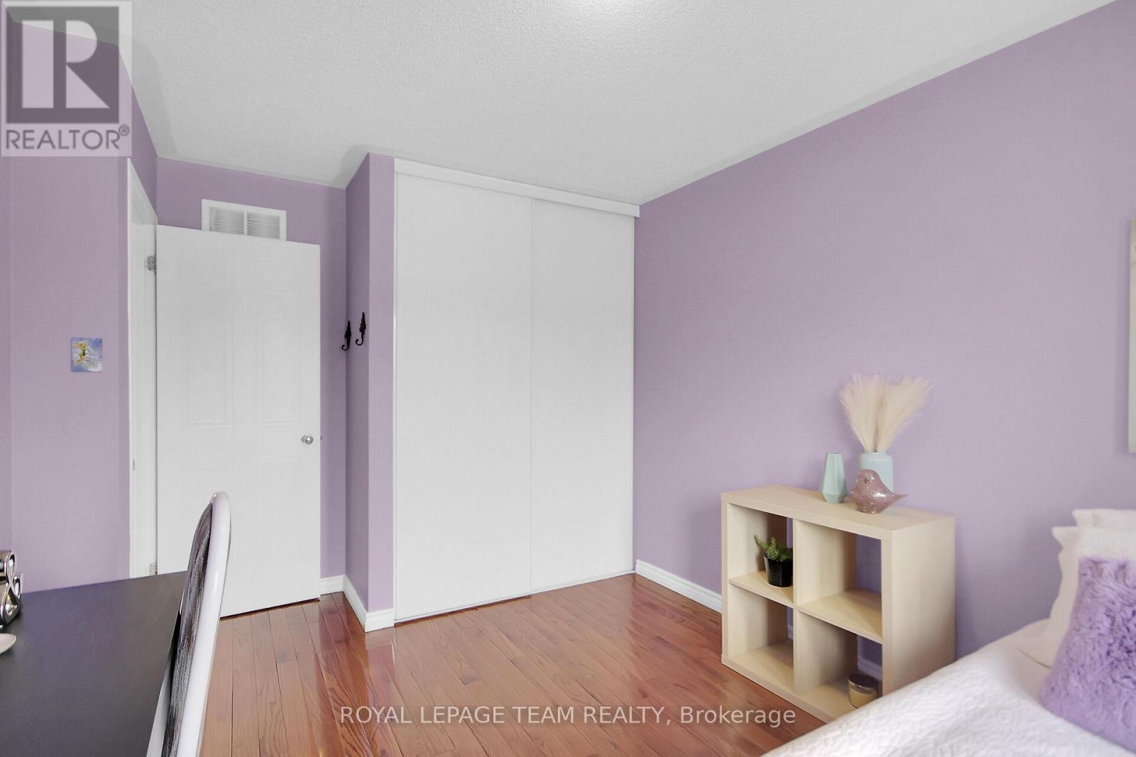 484 Meadowbreeze Drive, Ottawa, Ontario  K2M 2T6 - Photo 24 - X12132157