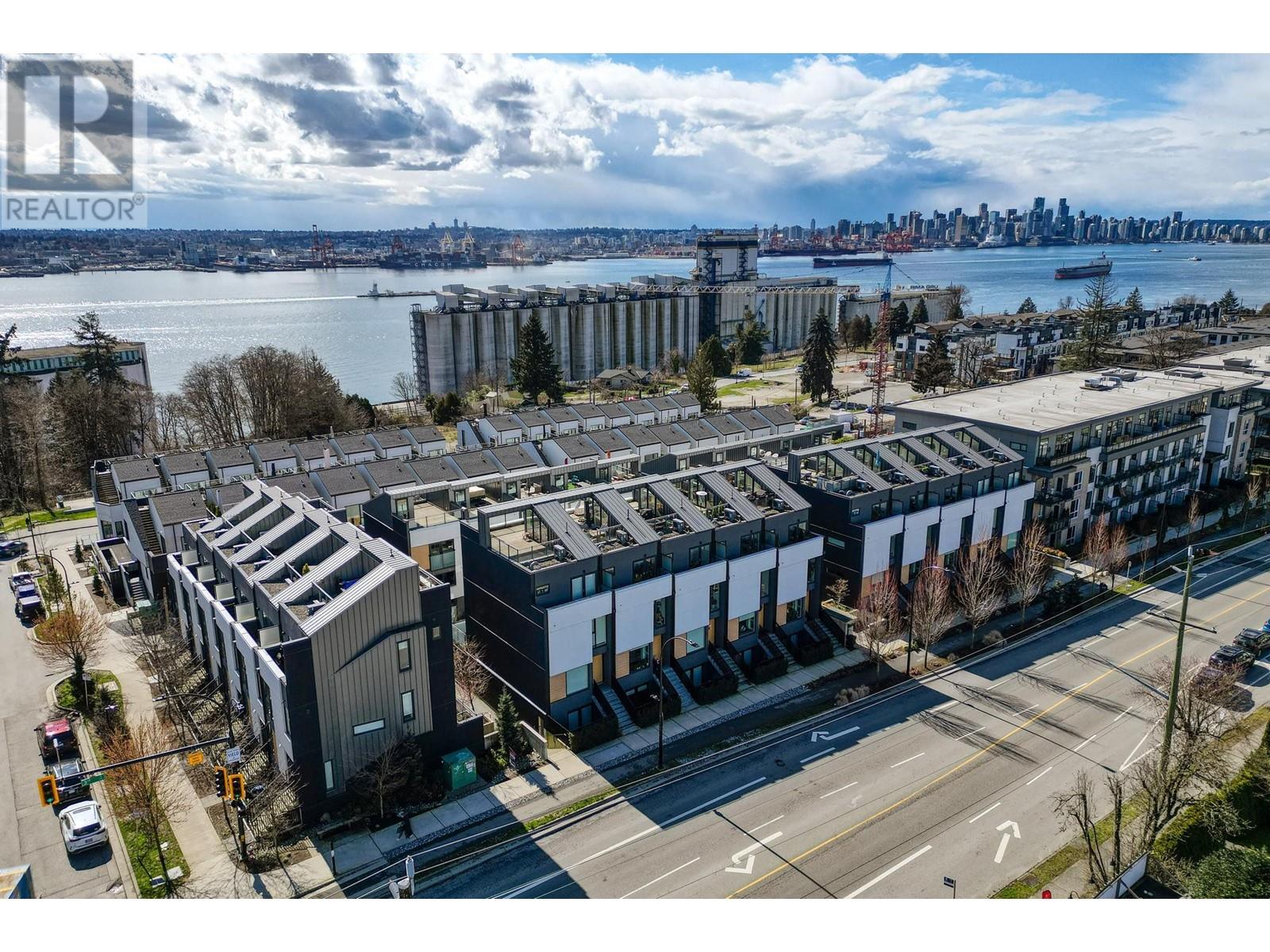 101 649 E 3rd Street, North Vancouver, British Columbia  V7L 1G6 - Photo 36 - R2978351