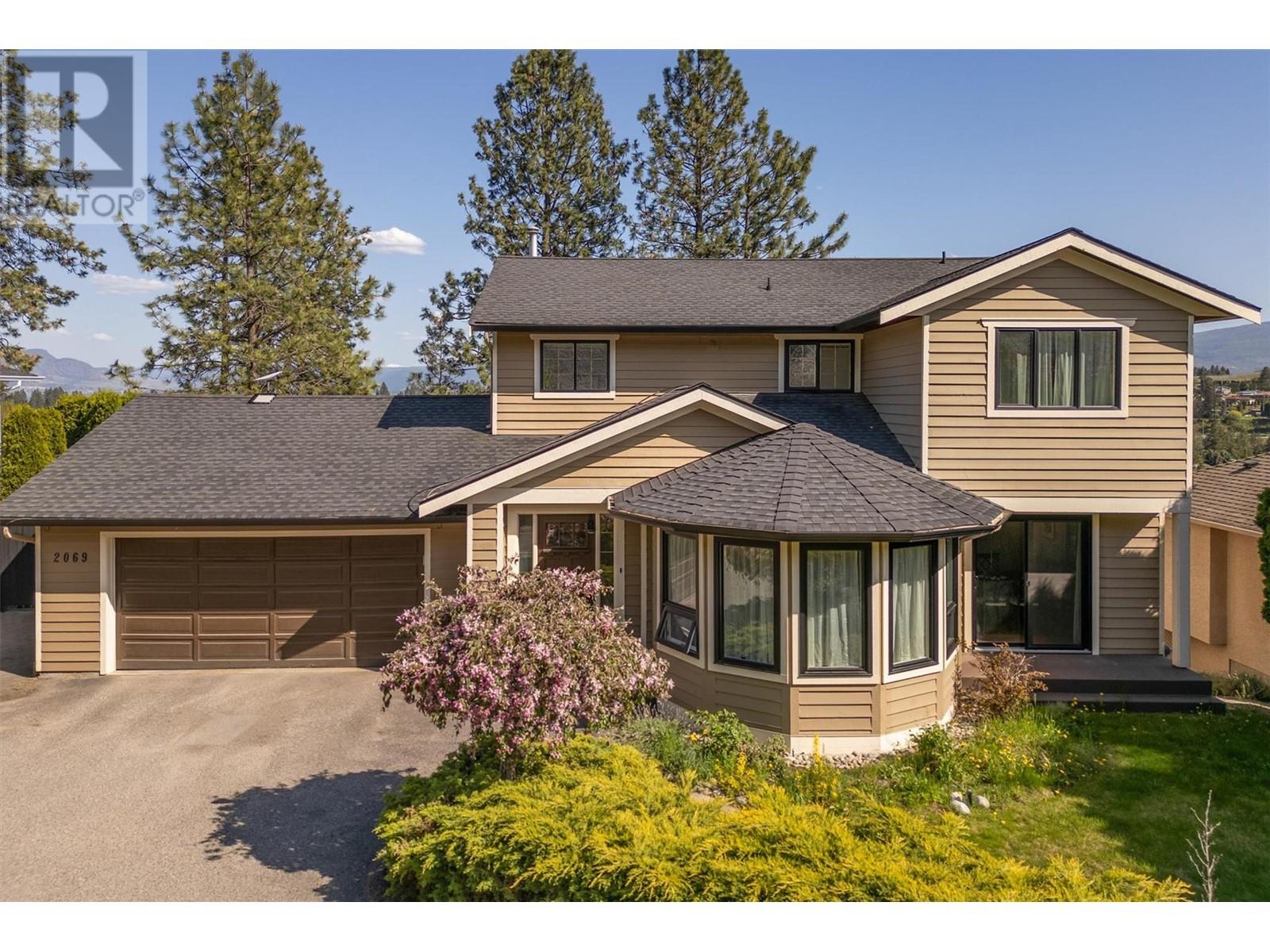 2069 Horizon Drive, West Kelowna, British Columbia  V1Z 3N4 - Photo 3 - 10346286