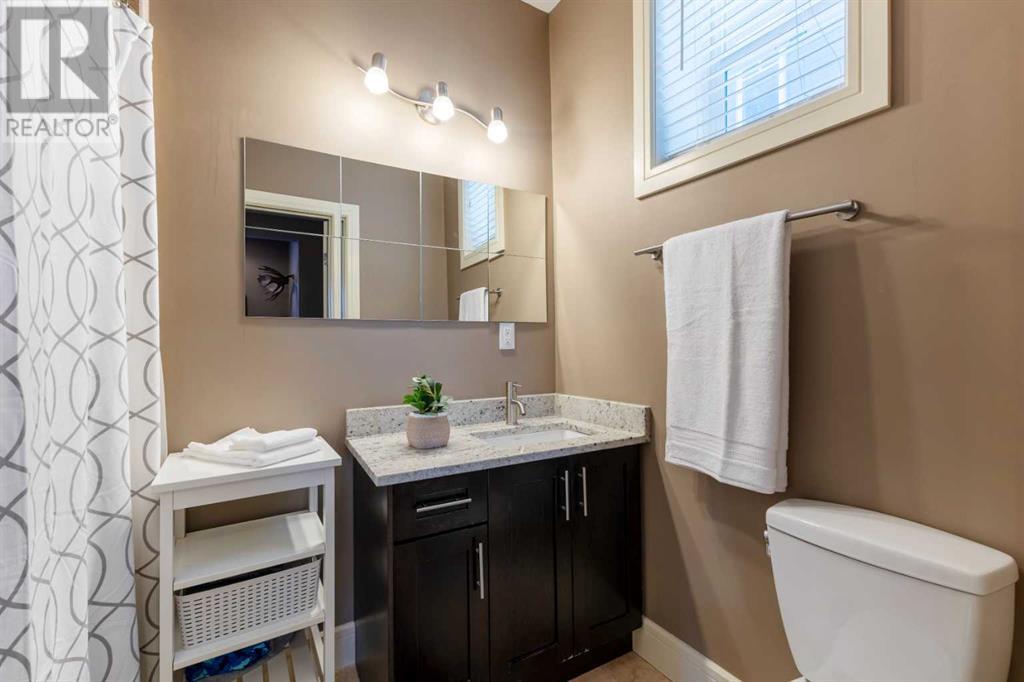 16 Bayside Link, Airdrie, Alberta  T4B 0V6 - Photo 29 - A2214064