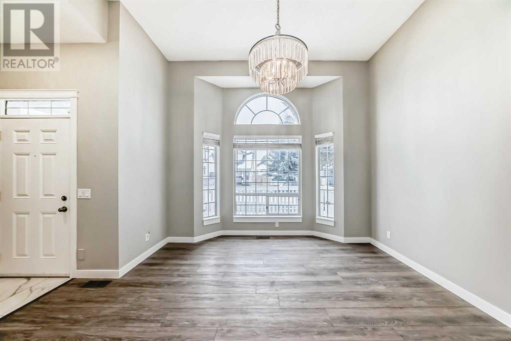 250 Costa Mesa Close Ne, Calgary, Alberta  T1Y 6W7 - Photo 3 - A2207423