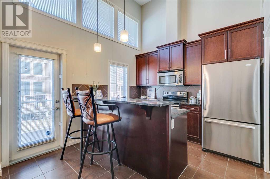 Property at 1006 Wentworth Villas SW image 3