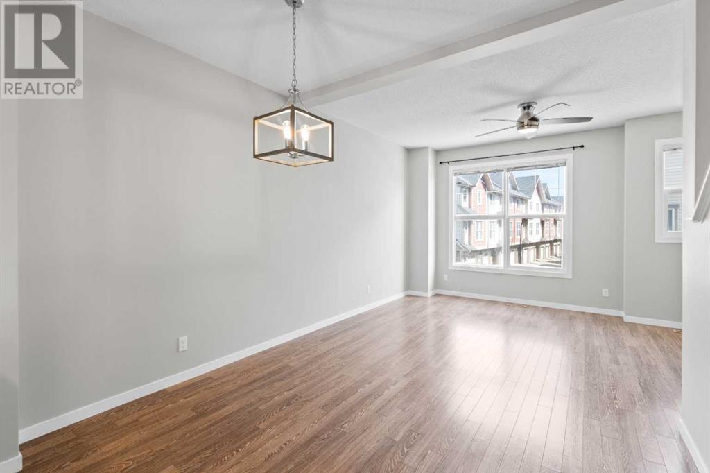 Property at 174 New Brighton Point SE image 3