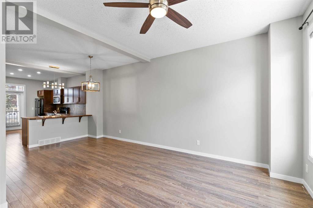 Property at 174 New Brighton Point SE image 4