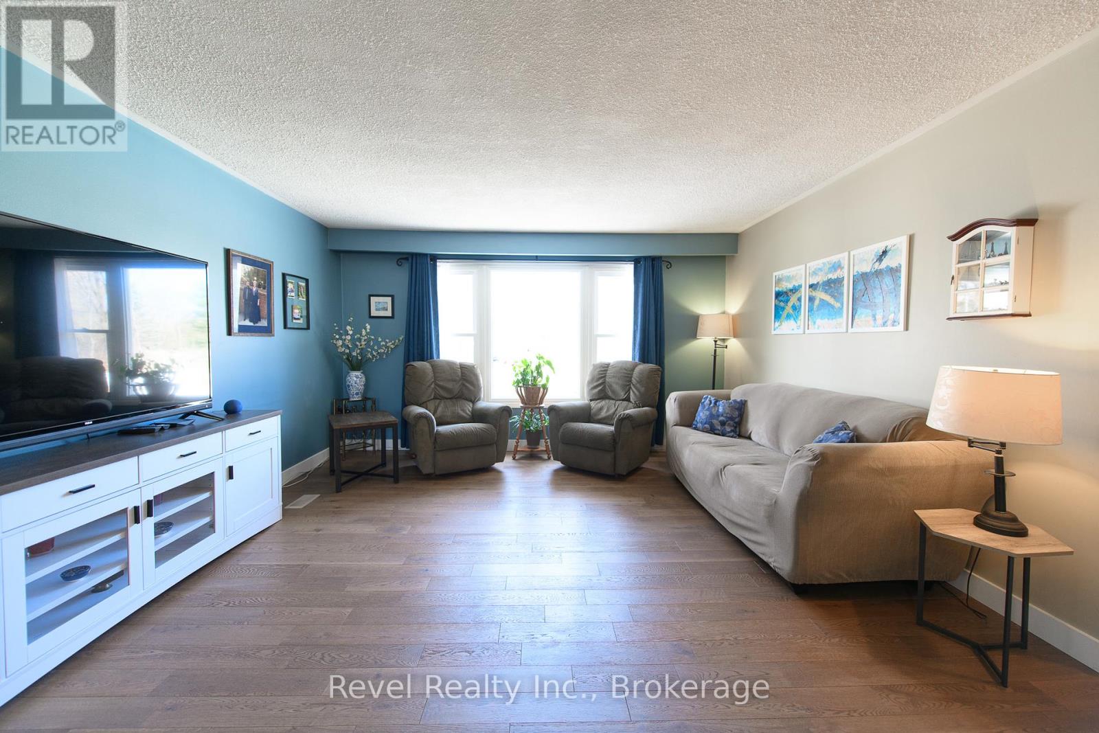 Property at 9 FREDERICK DRIVE image 5