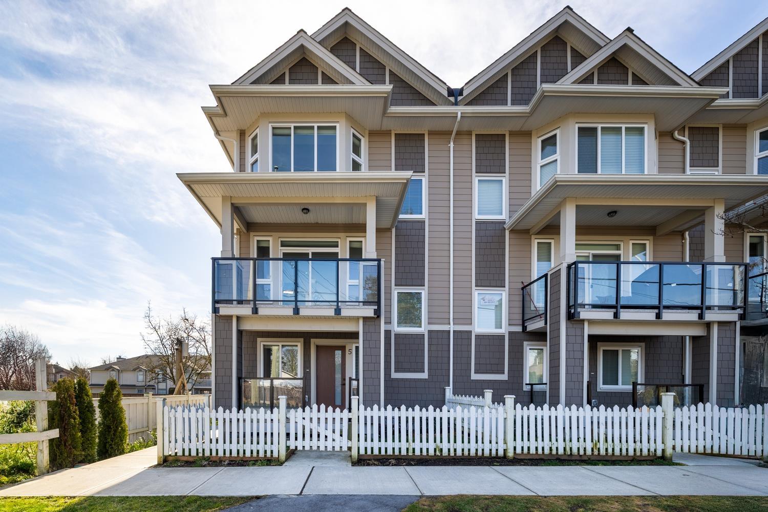 5 5780 174 Street, Surrey, British Columbia  V3S 7K3 - Photo 2 - R3000059