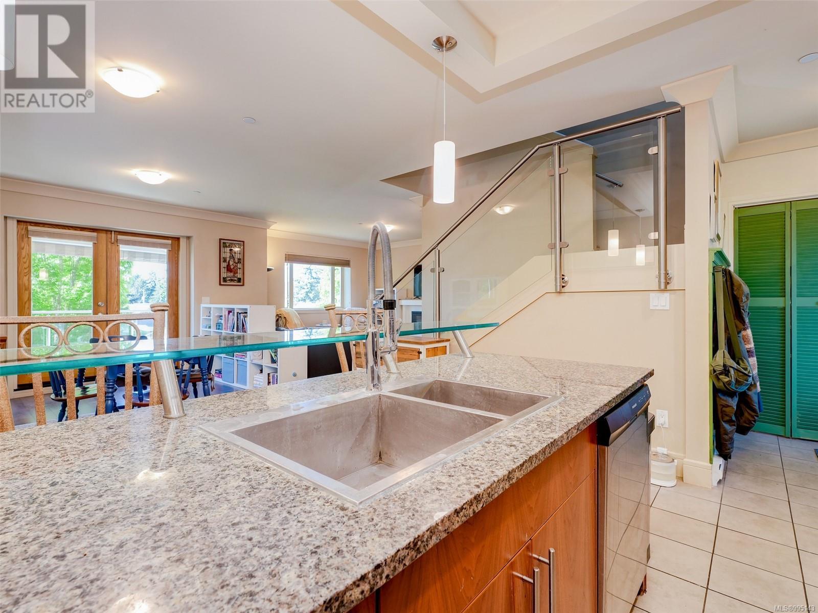 307 2732 Matson Rd, Langford, British Columbia  V9B 3Z2 - Photo 7 - 995143