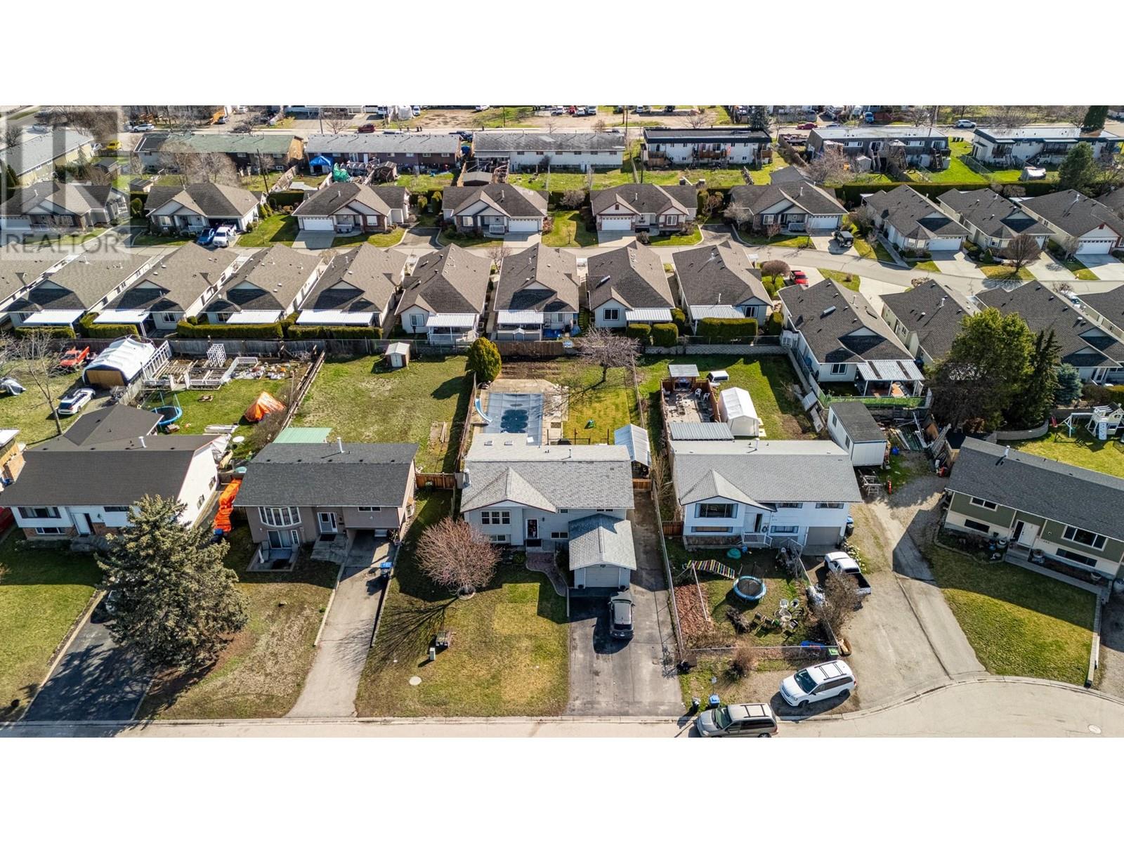 483 O'keefe Court, Rutland North, Kelowna  by McFadden Real Estate 483 O'keefe Court, Rutland North, Kelowna