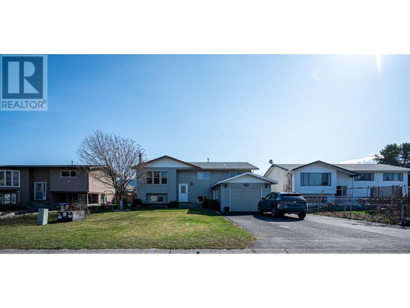483 O'keefe Court, Kelowna, British Columbia  V1X 6B1 - Photo 3 - 10340970
