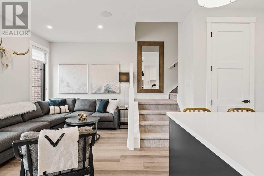 138 Discovery Drive Sw, Calgary, Alberta  T3H 6E9 - Photo 7 - A2206232