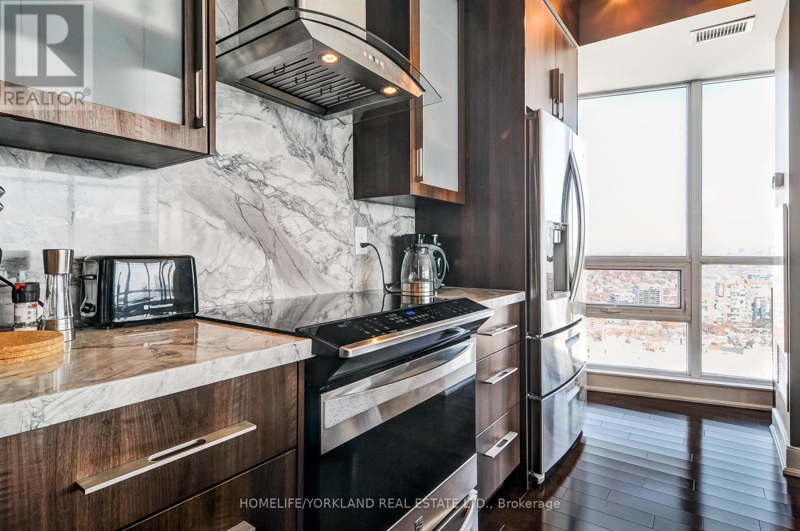 3702 - 219 Fort York Boulevard, Toronto, Ontario  M5V 1B1 - Photo 15 - C12132186
