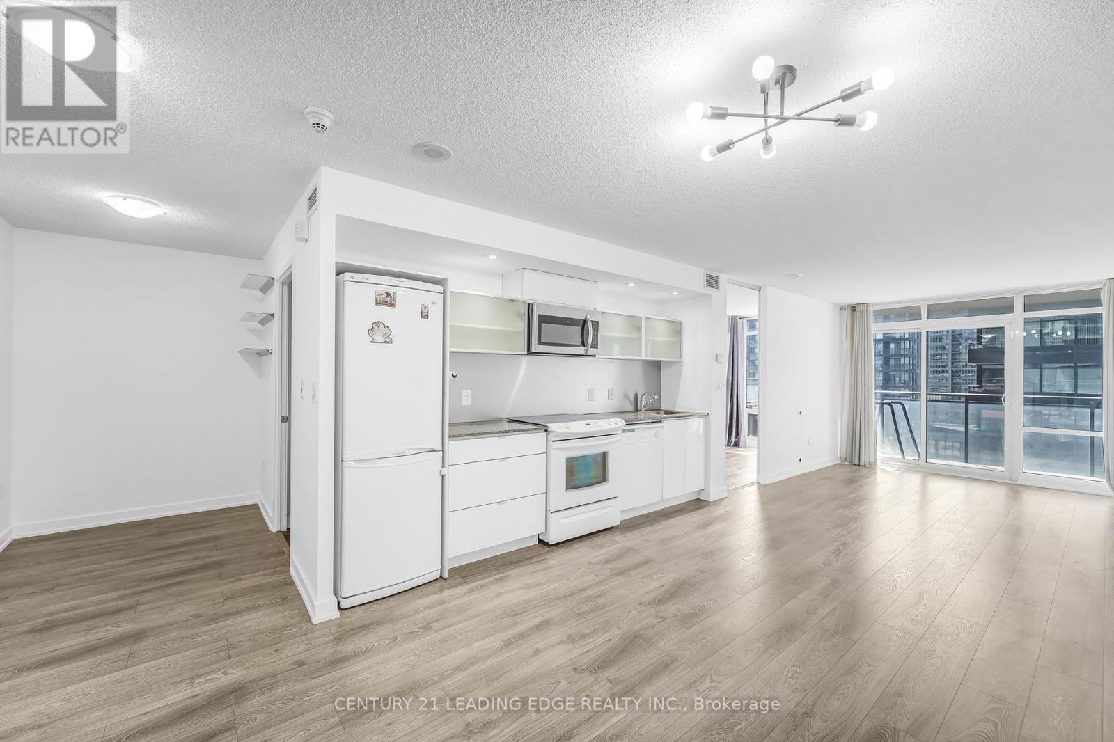 1523 - 4k Spadina Avenue, Toronto, Ontario  M5V 3Y9 - Photo 14 - C12132195
