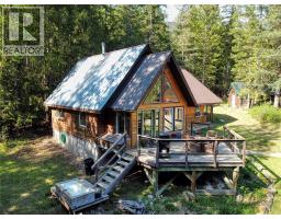 16317 Cedar Road, crawford bay, British Columbia