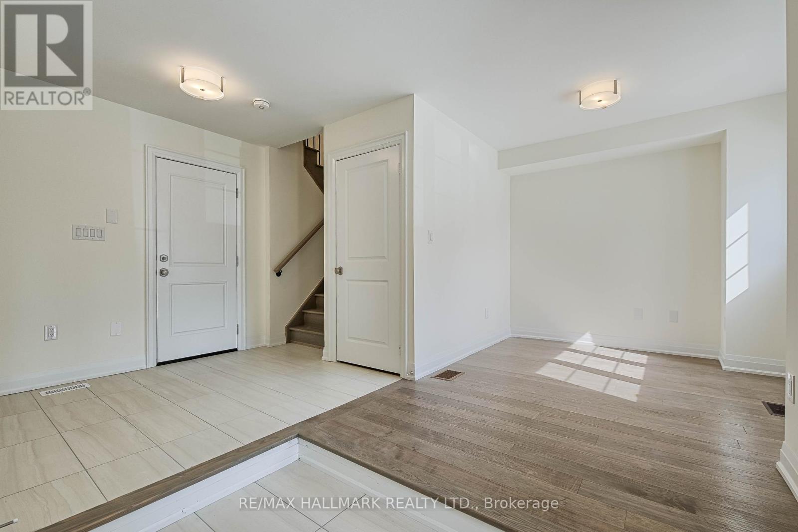 28 Gardeners Lane, Markham, Ontario  L6C 3L5 - Photo 11 - N12017678