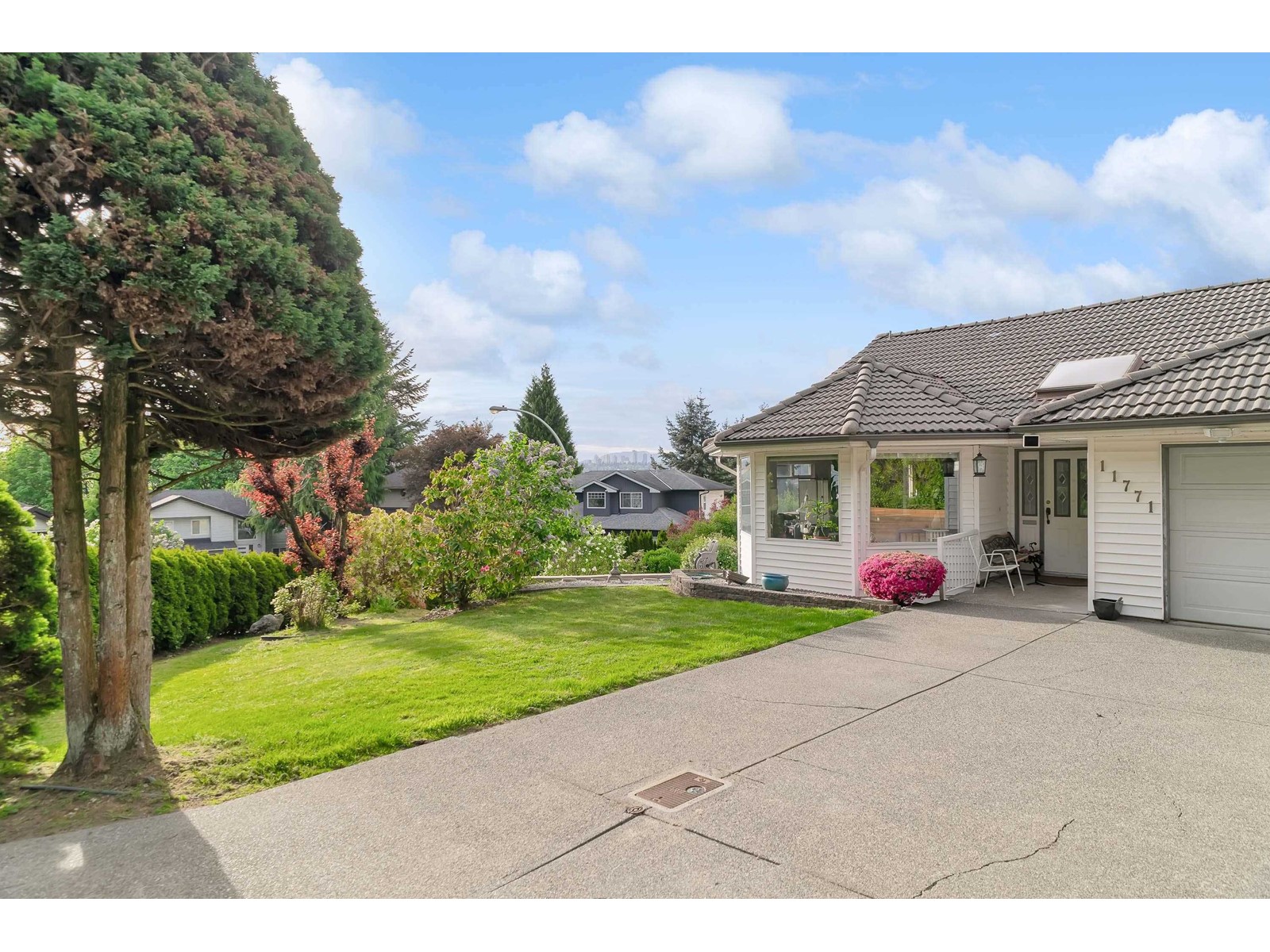 Property at 11771 100 AVENUE image 4