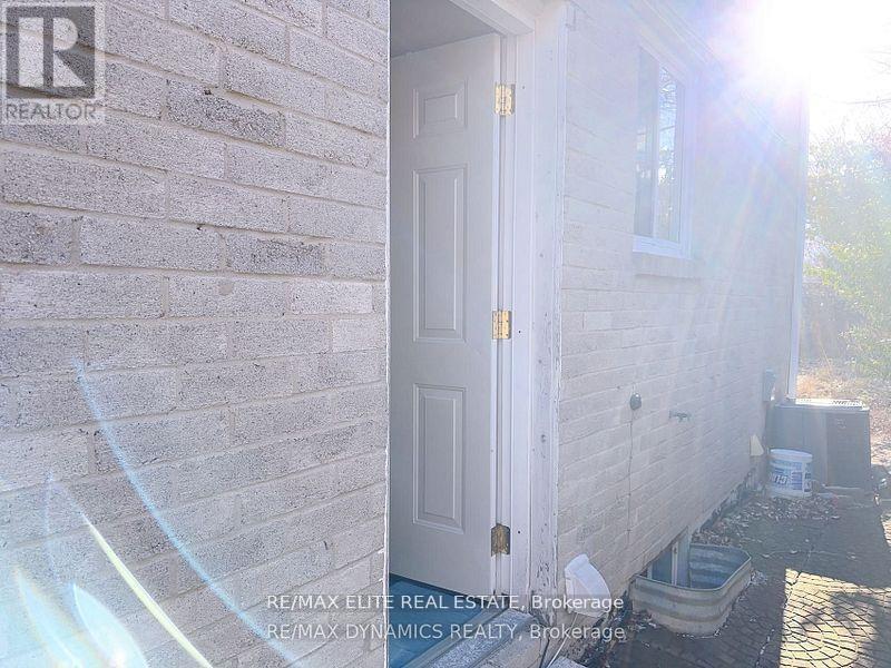 Bsmt - 232 Avenue Road, Richmond Hill, Ontario  L4C 7G5 - Photo 2 - N12132220