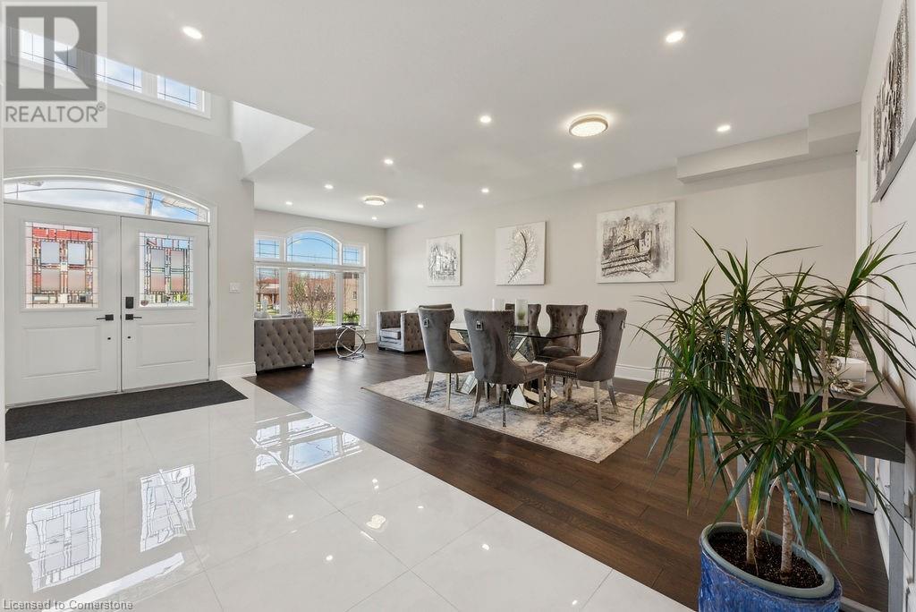 Property at 54 CHIPMAN Avenue image 4