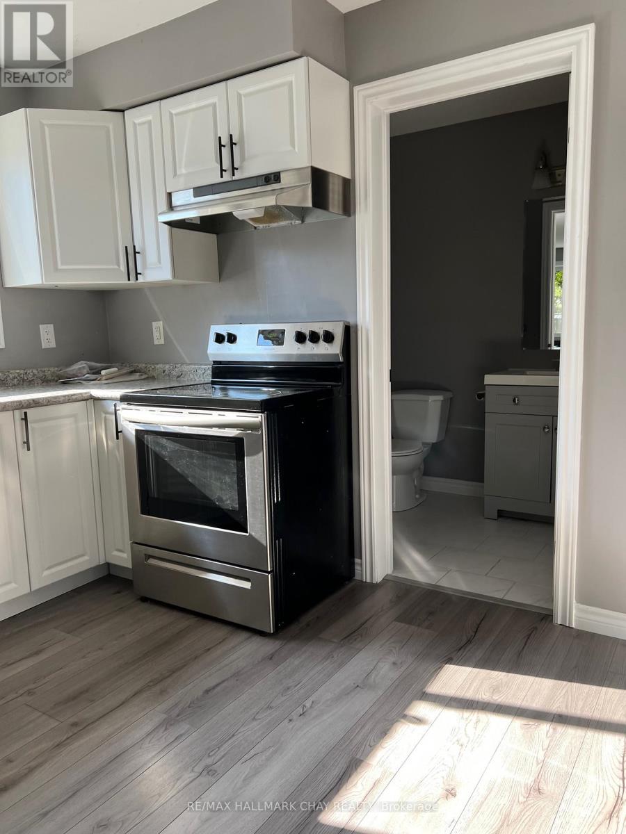 1-4 - 58 Penetang Street, Barrie, Ontario  L4M 1V6 - Photo 16 - S12132191