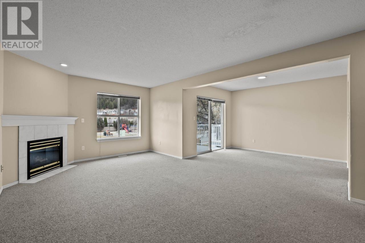 1920 HUGH ALLAN Drive Unit# 4 Kamloops Photo 8