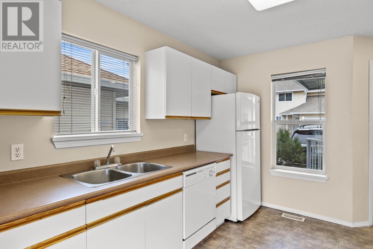 Property at 1920 HUGH ALLAN Drive Unit# 4 image 5