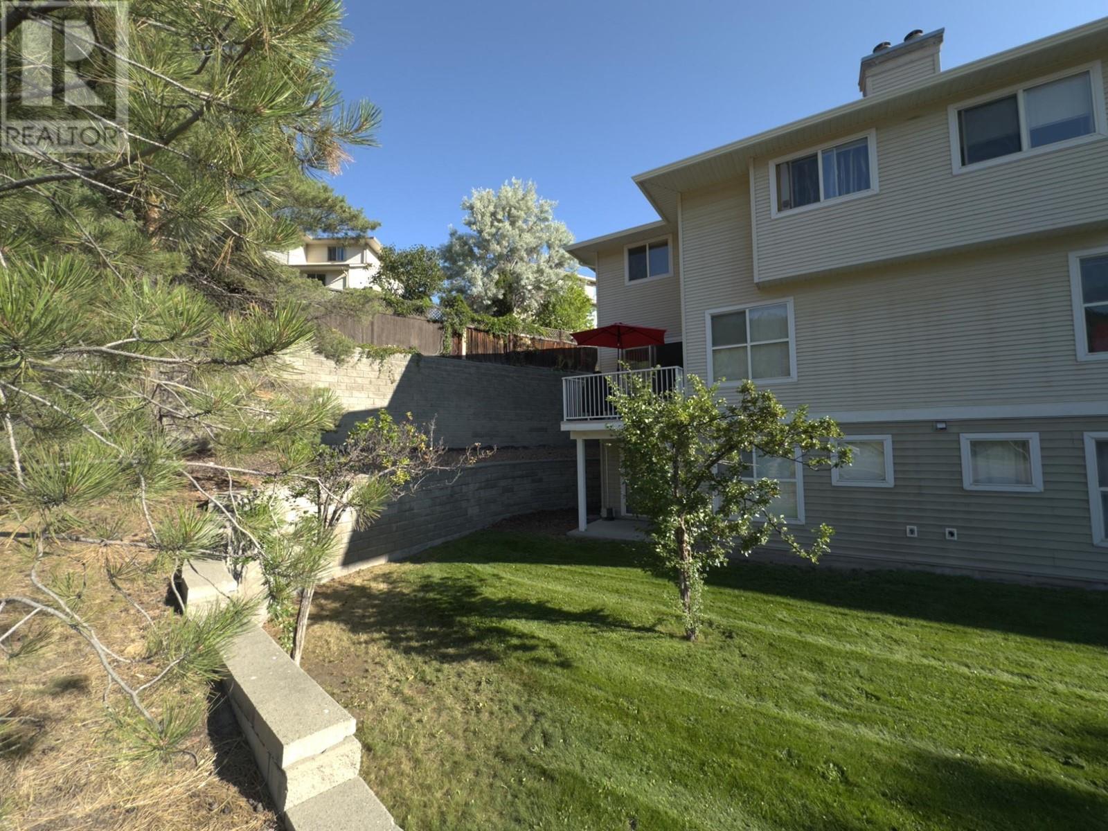1920 HUGH ALLAN Drive Unit# 4 Kamloops Photo 3