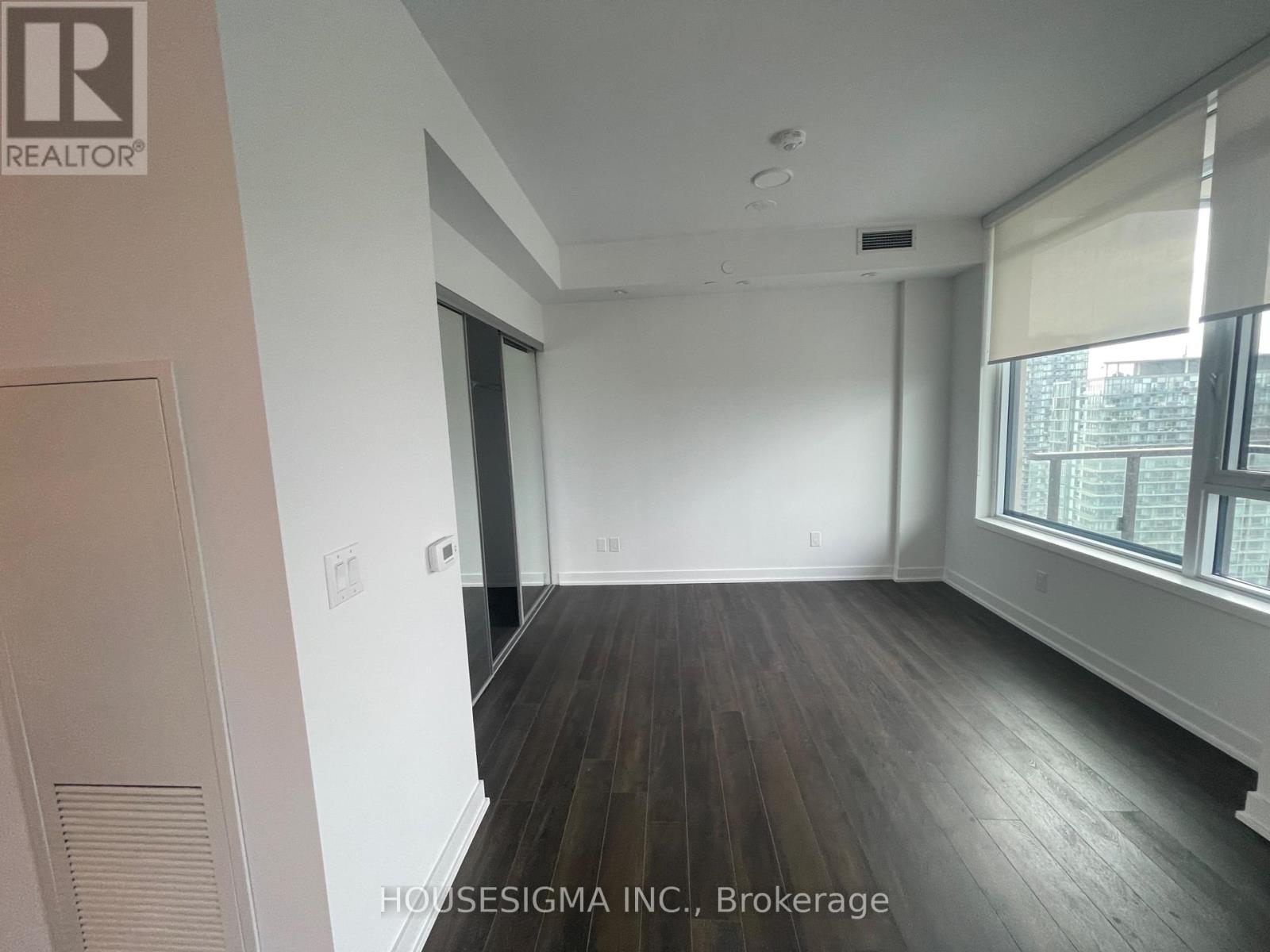 3302 - 1928 Lake Shore Boulevard W, Toronto, Ontario  M6S 0B1 - Photo 16 - W12132185