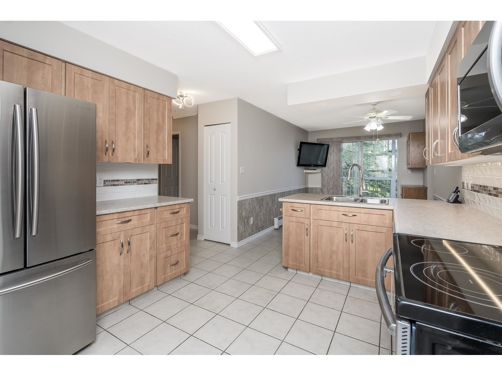 209 32145 Old Yale Road, Abbotsford, British Columbia  V2T 2C8 - Photo 8 - R2999557