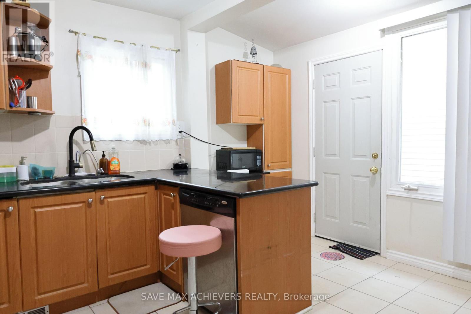 1820 Dundas Street E, Toronto (Greenwood-Coxwell), Ontario  M4L 1M5 - Photo 17 - E12131936