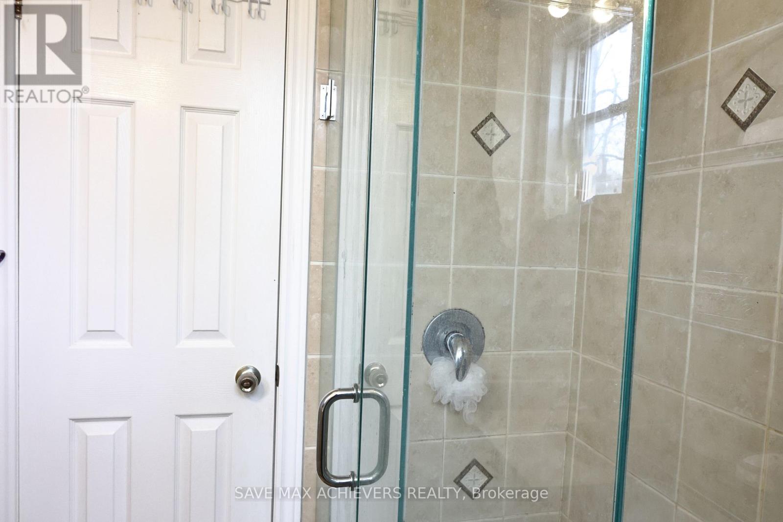 1820 Dundas Street E, Toronto (Greenwood-Coxwell), Ontario  M4L 1M5 - Photo 34 - E12131936