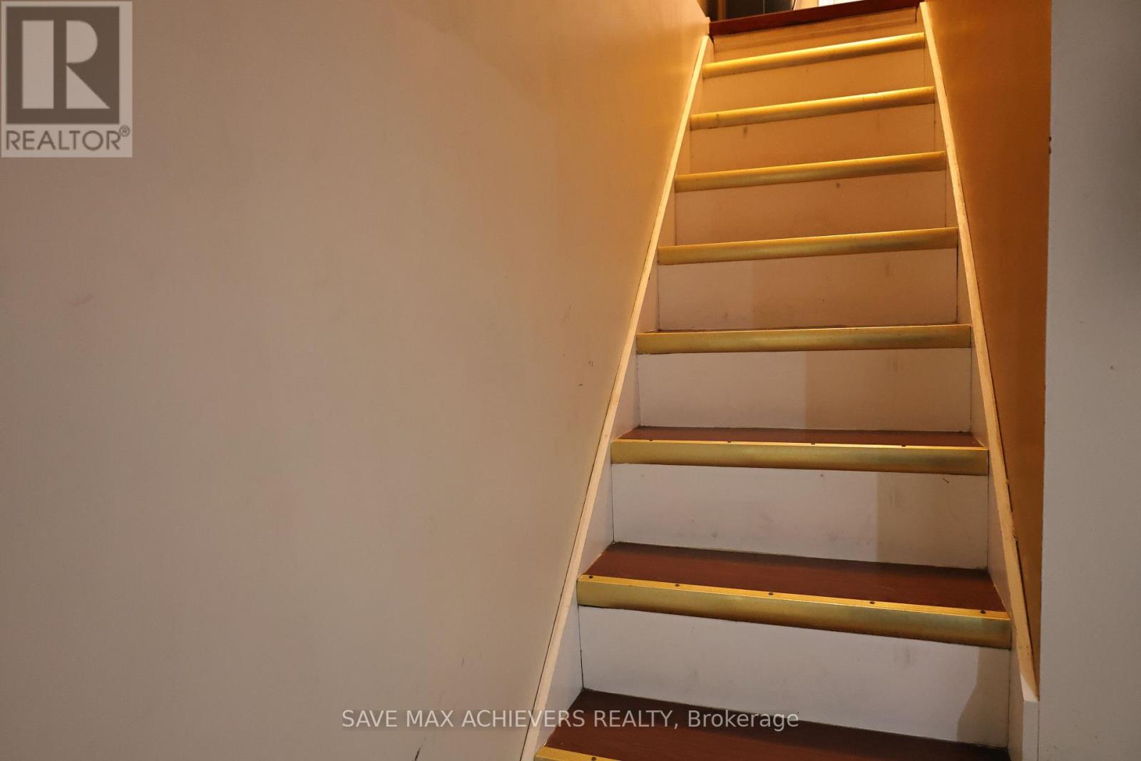 1820 Dundas Street E, Toronto (Greenwood-Coxwell), Ontario  M4L 1M5 - Photo 35 - E12131936