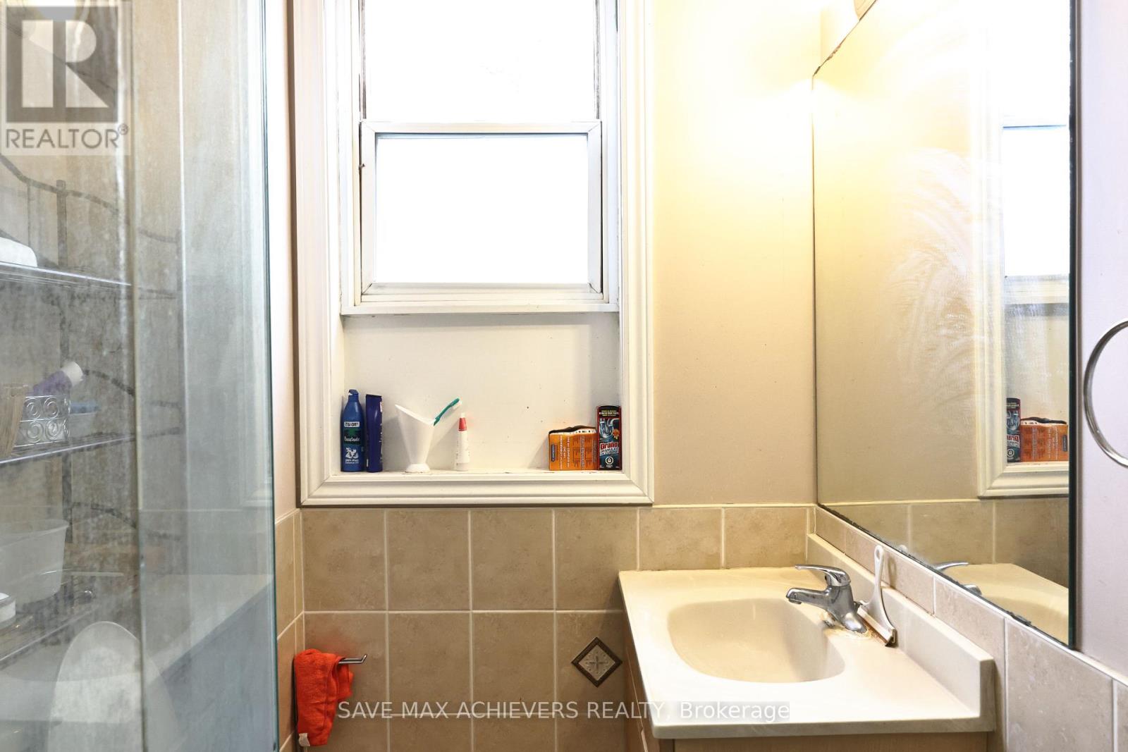1820 Dundas Street E, Toronto (Greenwood-Coxwell), Ontario  M4L 1M5 - Photo 33 - E12131936