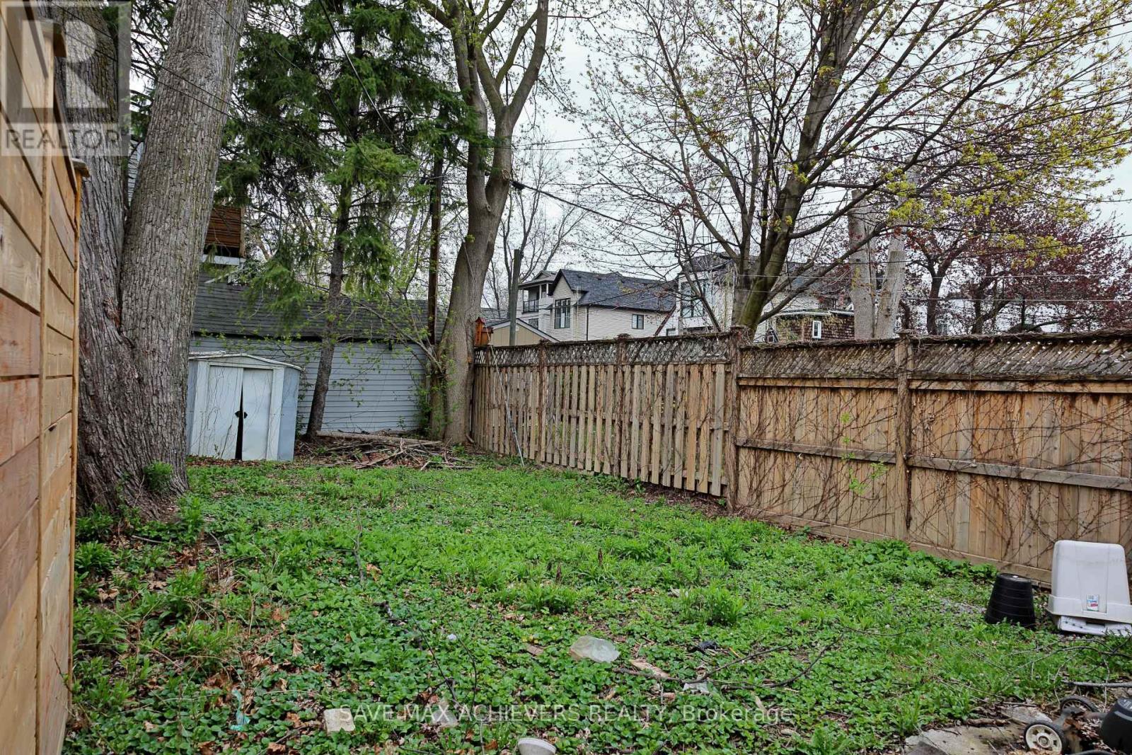 1820 Dundas Street E, Toronto (Greenwood-Coxwell), Ontario  M4L 1M5 - Photo 48 - E12131936