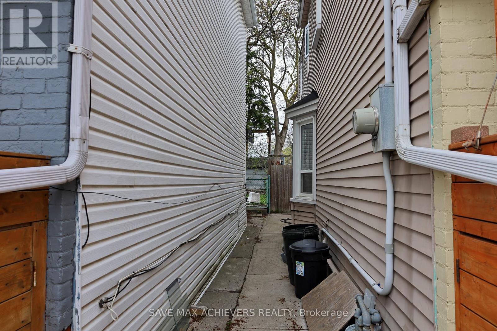 1820 Dundas Street E, Toronto (Greenwood-Coxwell), Ontario  M4L 1M5 - Photo 45 - E12131936
