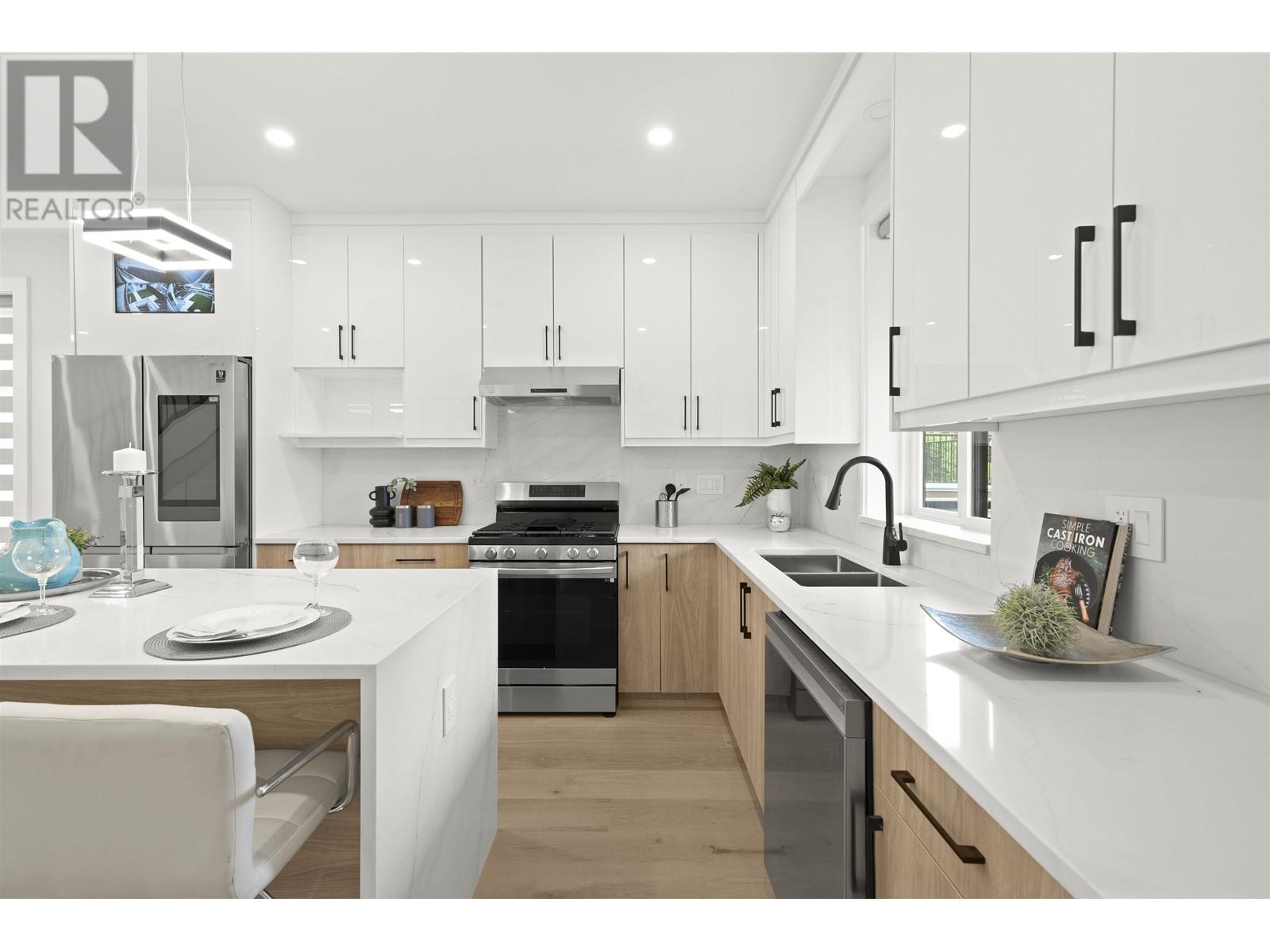 3498 E 49th Avenue, Vancouver, British Columbia  V5S 1M2 - Photo 11 - R3000033