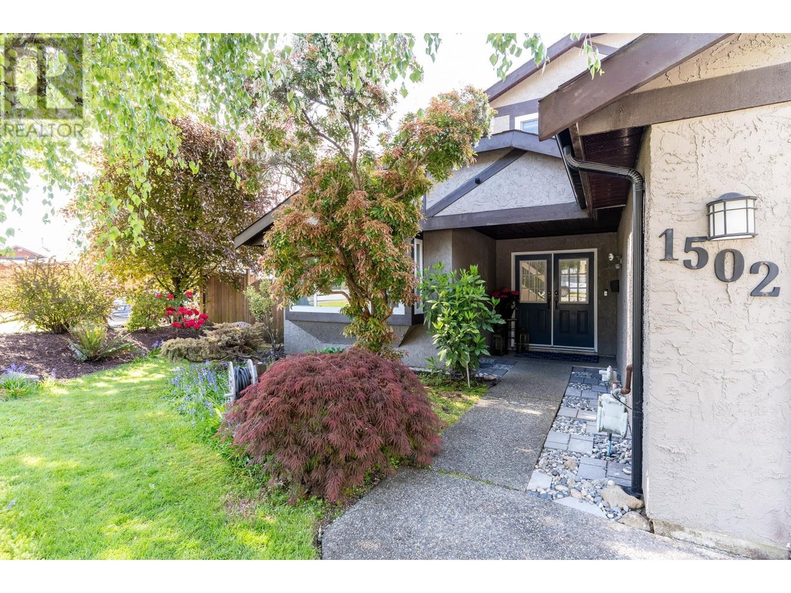 Property at 1502 FERNWOOD PLACE image 1