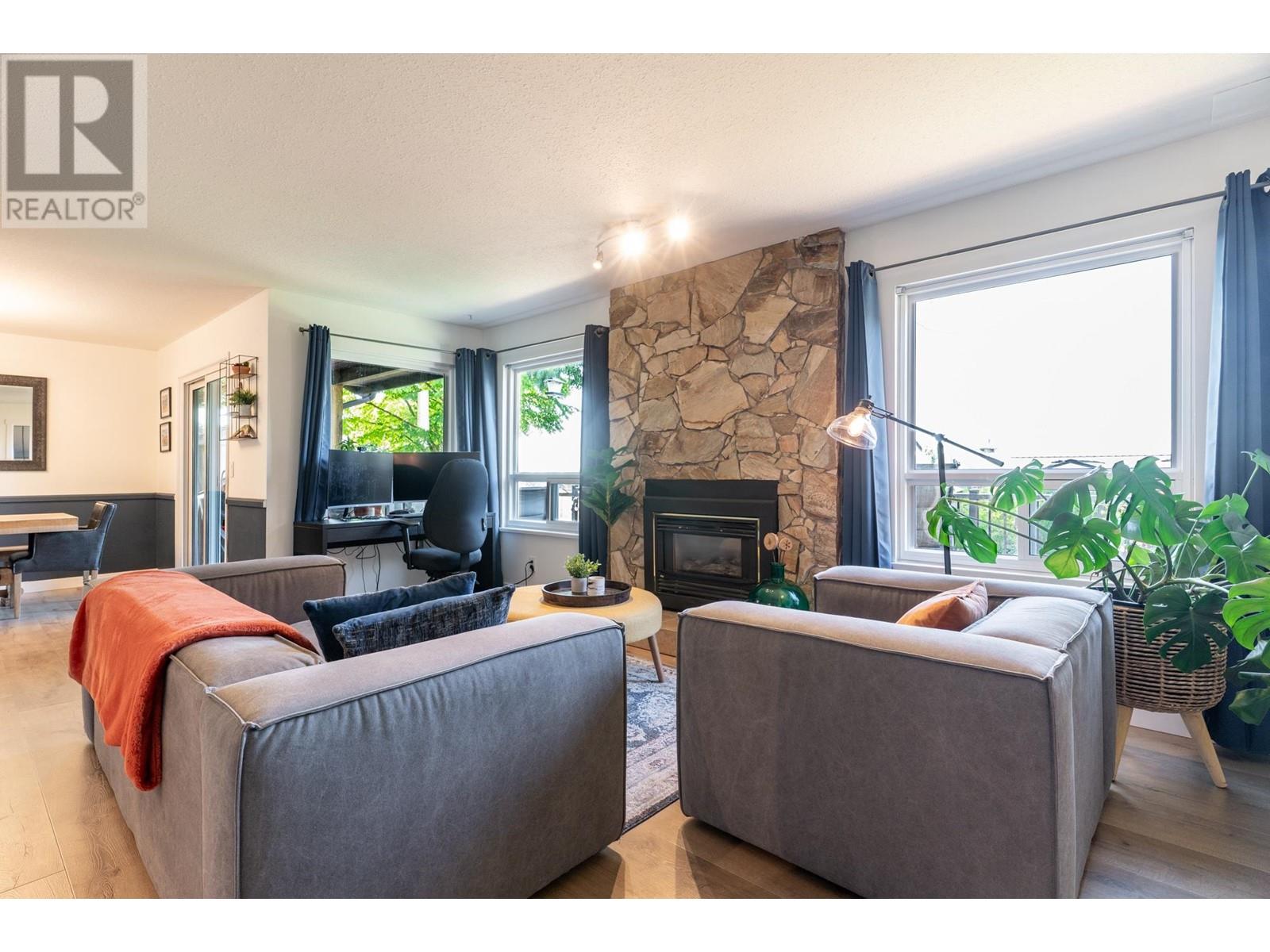 1502 Fernwood Place, Port Moody, British Columbia  V3H 4A6 - Photo 18 - R3000031