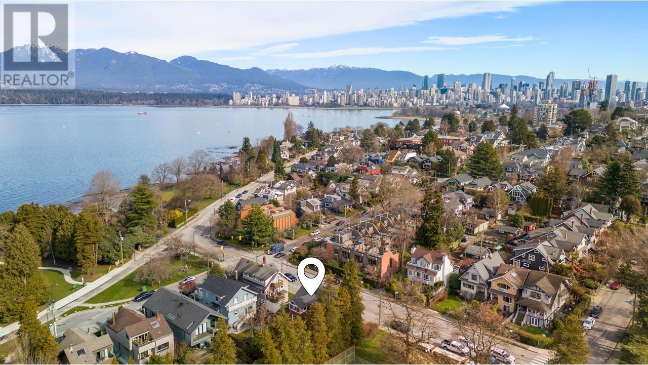 Property at 1727 MACDONALD STREET image 5