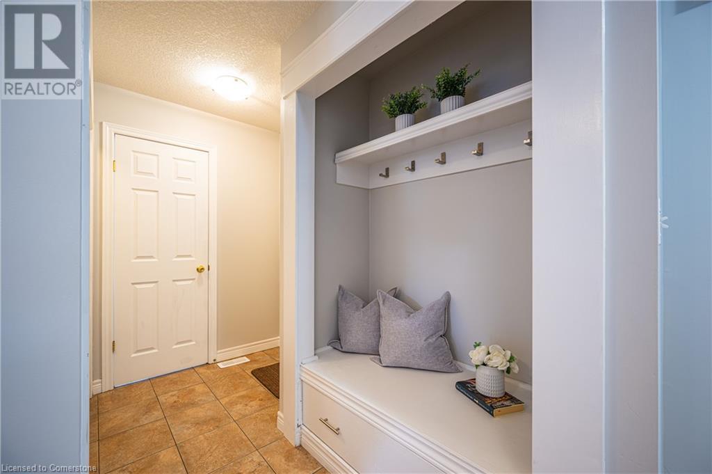 555 Champlain Avenue, Woodstock, Ontario  N4V 0A6 - Photo 7 - 40723108