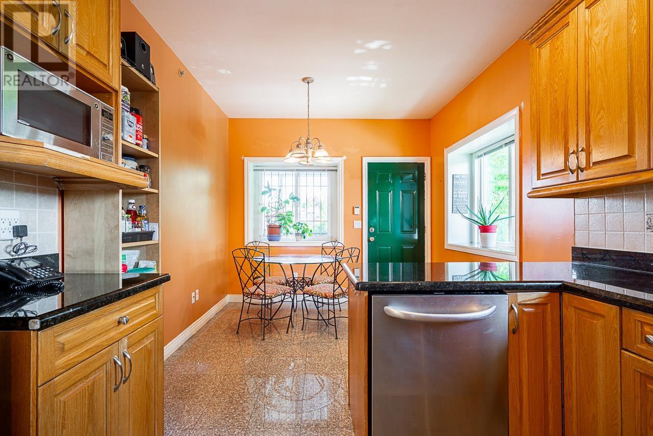 4694 Mchardy Street, Vancouver, British Columbia  V5R 4C3 - Photo 11 - R2996425