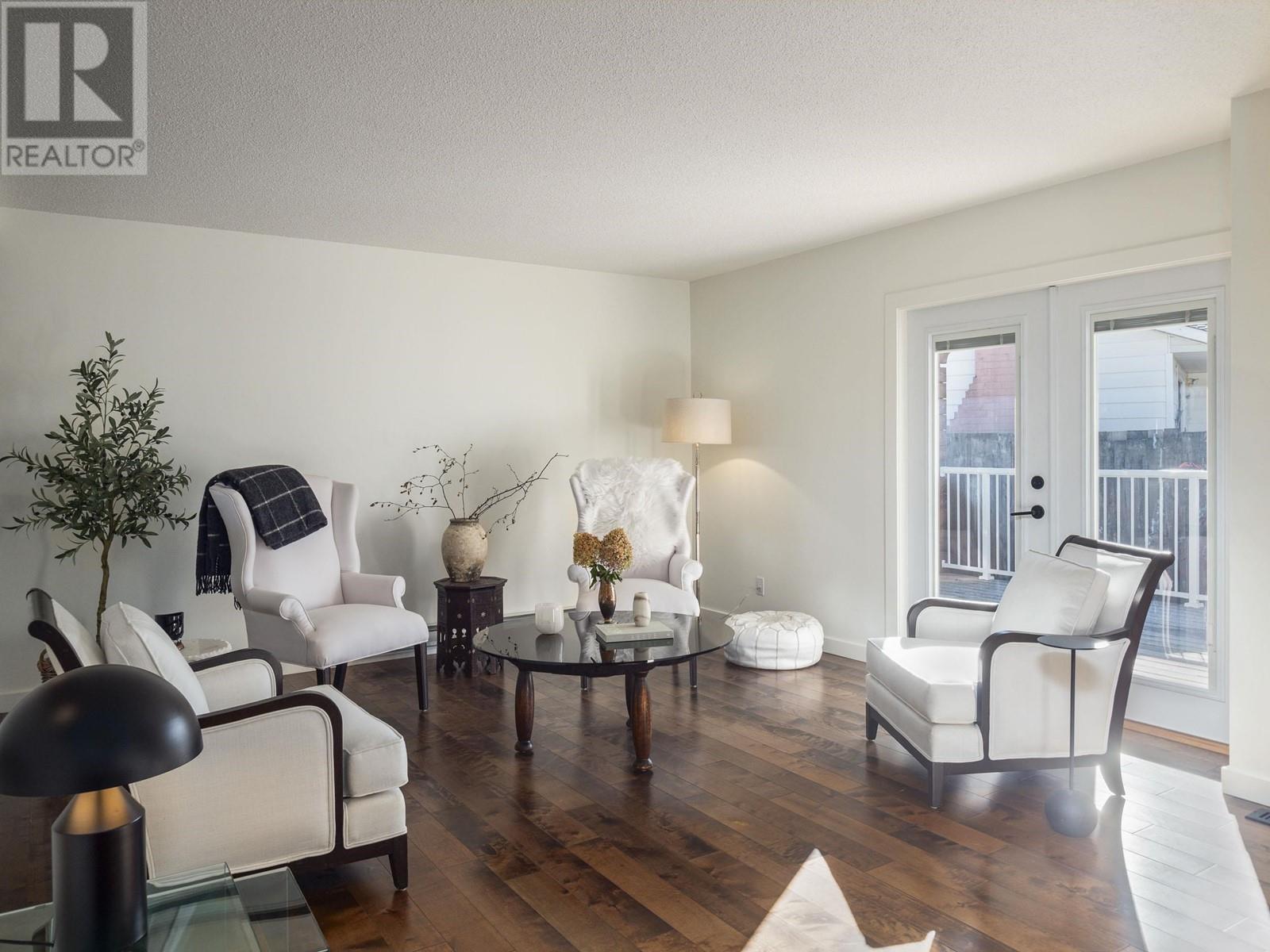 Property at 617 RADCLIFFE DRIVE image 4