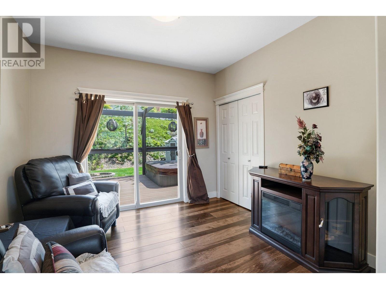 Property at 2995 Valentino Court image 3