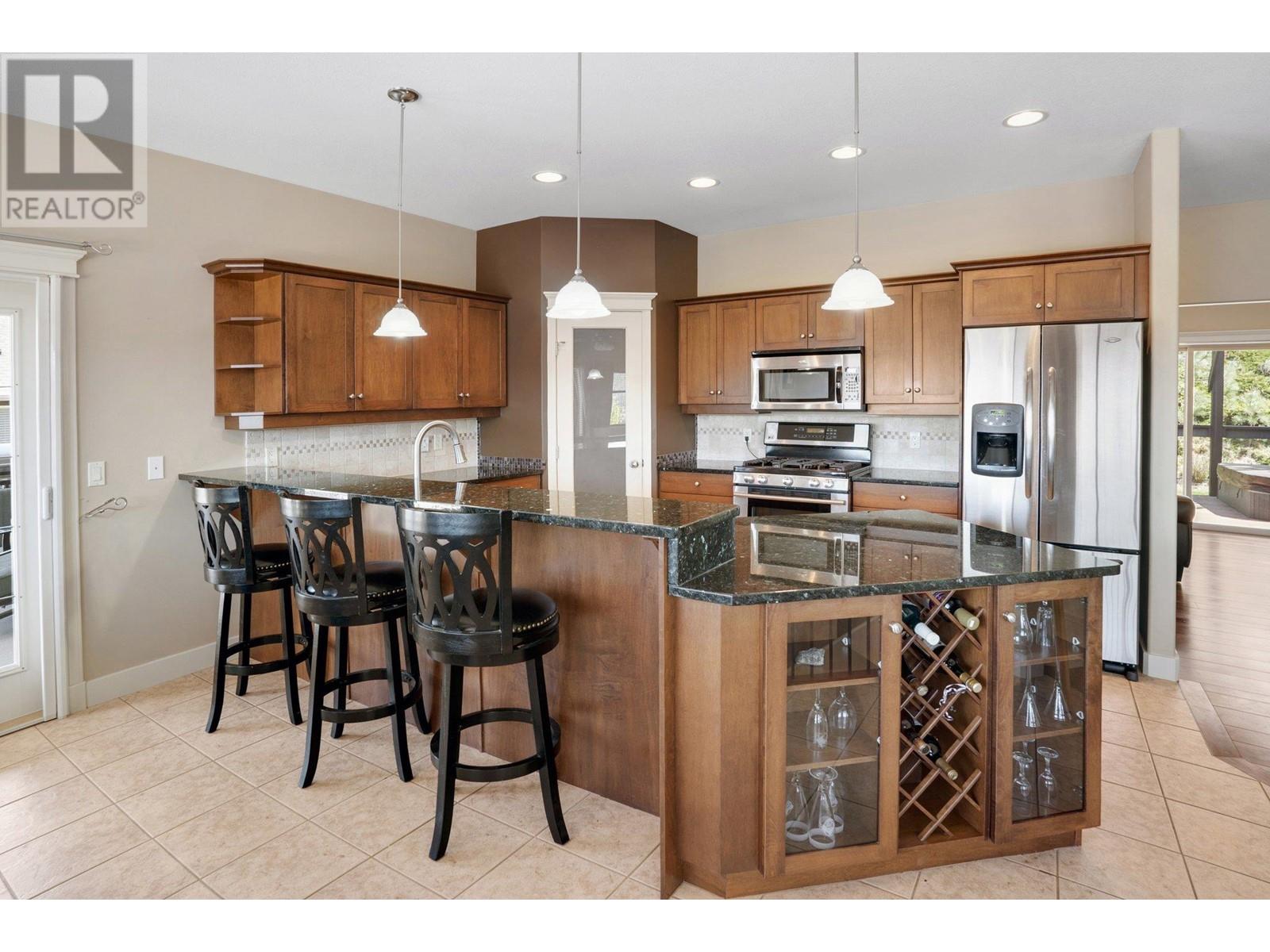 2995 Valentino Court, Kelowna, British Columbia  V1V 2S3 - Photo 7 - 10344364