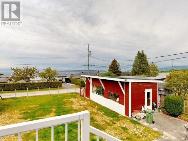 Property at 4007 SELKIRK AVE image 2