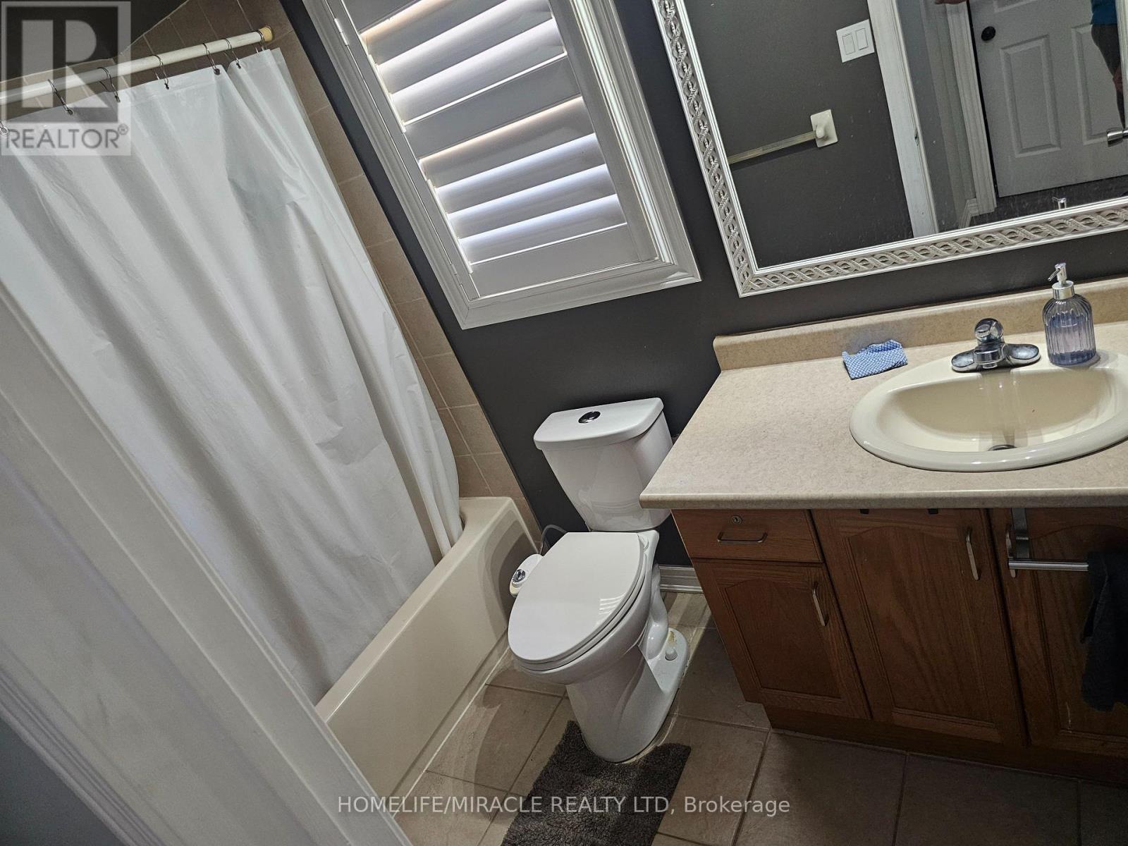 5 Percy Gate Road, Brampton, Ontario  L7A 3S1 - Photo 14 - W12132235