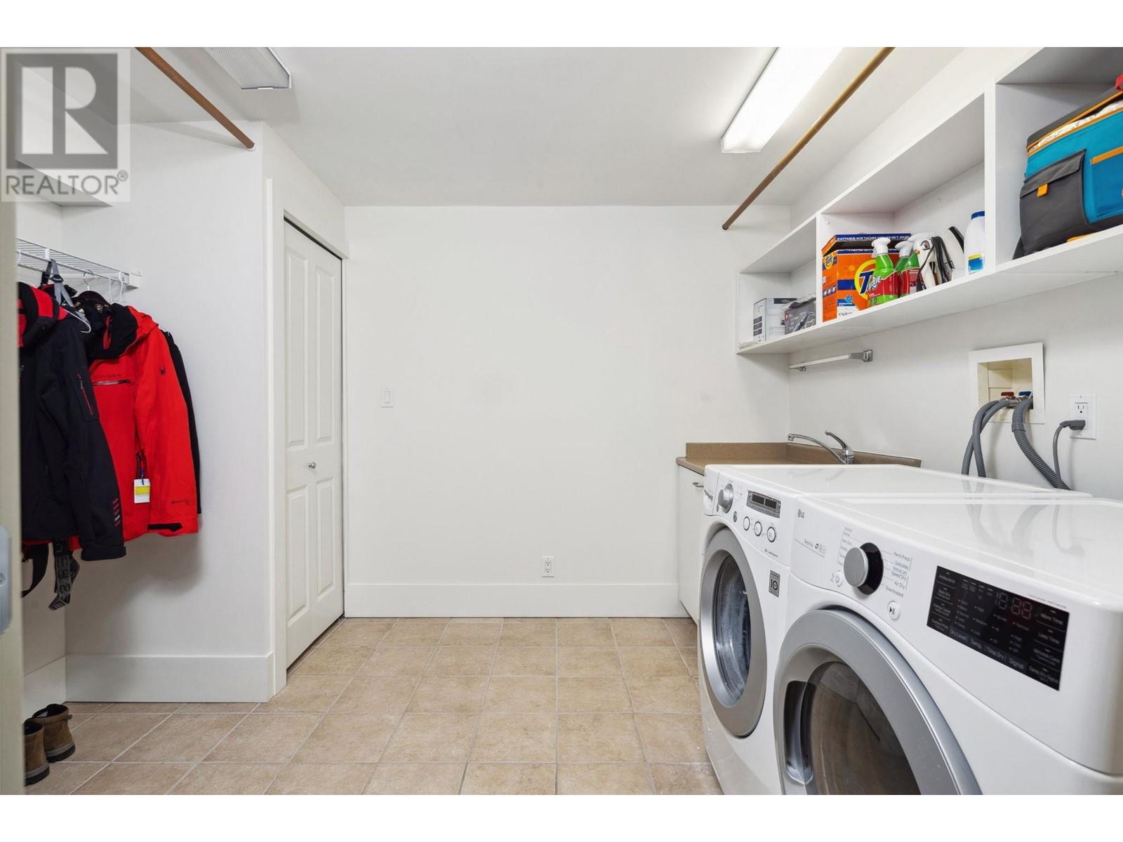 3322 W 40th Avenue, Vancouver, British Columbia  V6N 3B6 - Photo 34 - R2998573