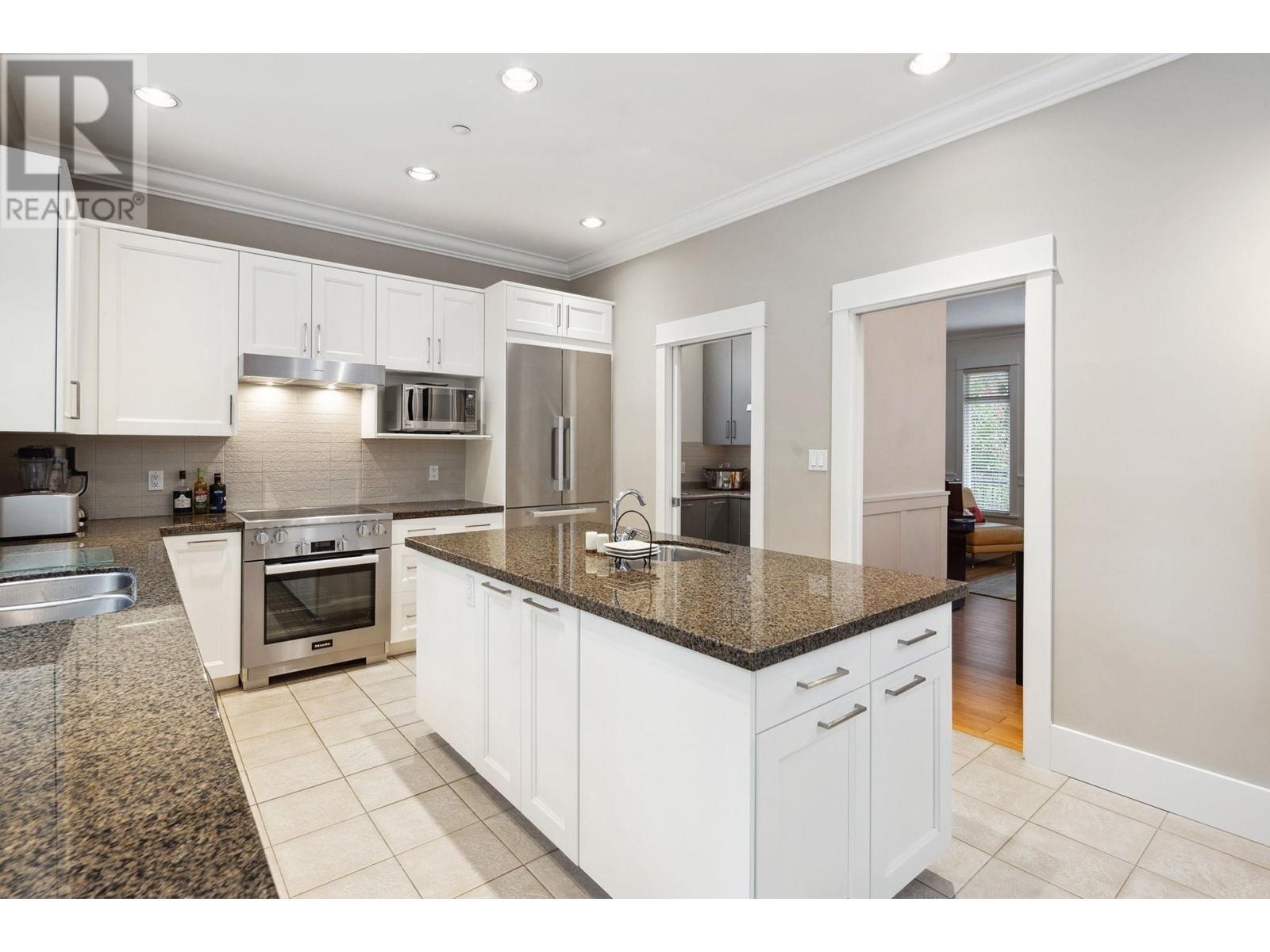 3322 W 40th Avenue, Vancouver, British Columbia  V6N 3B6 - Photo 15 - R2998573